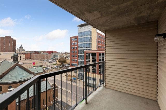 78 10th Street E 806, Saint Paul, MN 55101