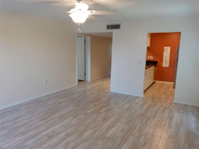510 CRANES WAY 201, Altamonte Springs, FL 32701