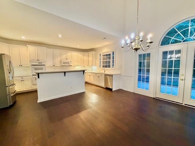 1000 Winding Bridge Way, Johns Creek, GA 30097