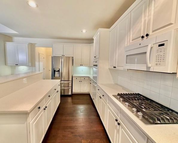 1000 Winding Bridge Way, Johns Creek, GA 30097