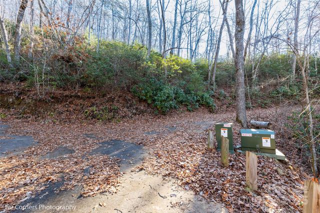 9999 Sourwood Road, Canton, NC 28716