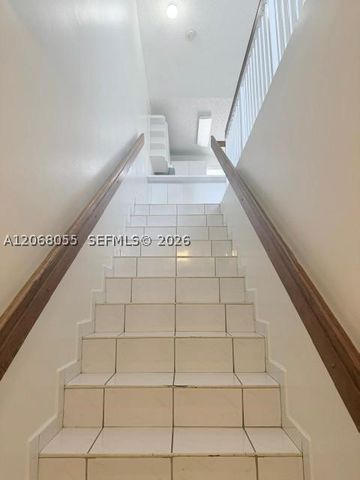 3260 W 70th St 202, Hialeah, FL 33018