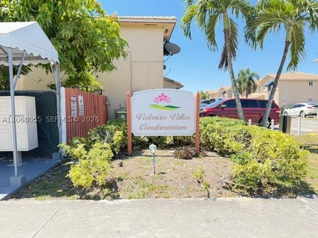 3260 W 70th St 202, Hialeah, FL 33018
