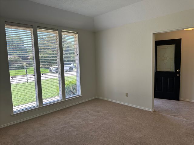 302 Dove Creek Trail, Southlake, TX 76092