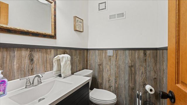 W997 Hammes Rd, Bangor, WI 54614