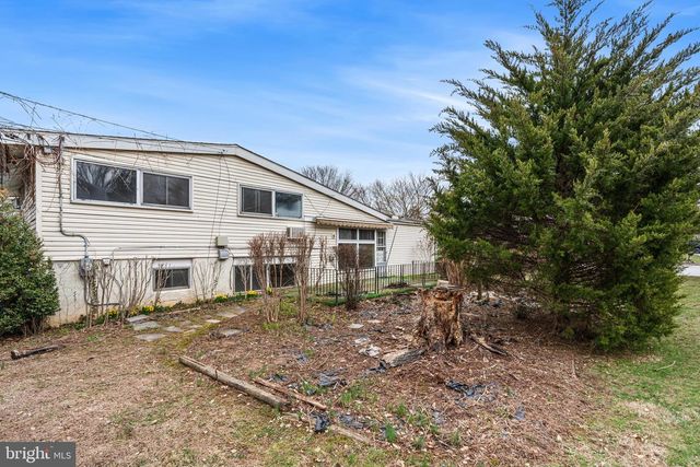 1542 DAWS RD, Blue Bell, PA 19422