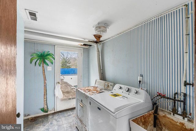 1542 DAWS RD, Blue Bell, PA 19422