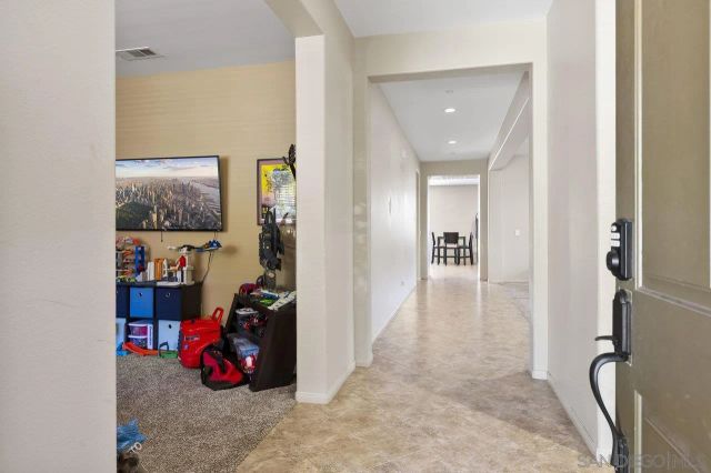 2928 Burnet Dr, Escondido, CA 92027