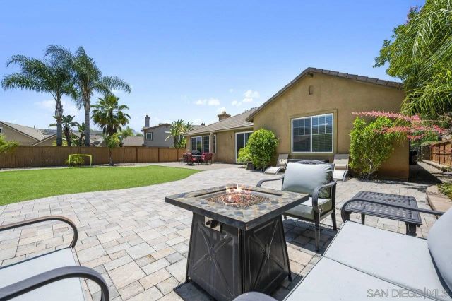 2928 Burnet Dr, Escondido, CA 92027