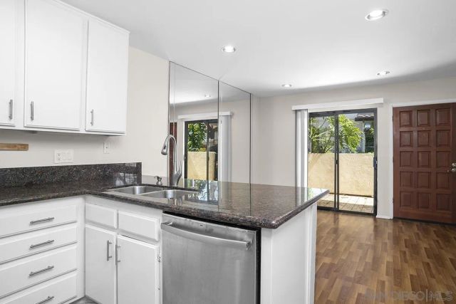 4235 Porte De Palmas 181, San Diego, CA 92122