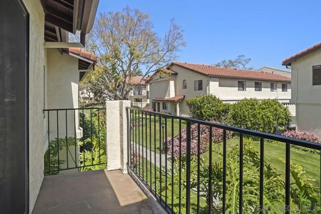 4235 Porte De Palmas 181, San Diego, CA 92122