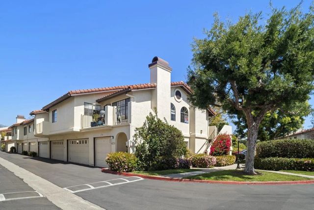 4235 Porte De Palmas 181, San Diego, CA 92122