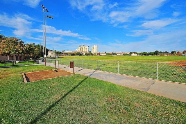 4235 Porte De Palmas 181, San Diego, CA 92122
