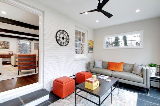 109 Country Club Drive, Port Washington, NY 11050