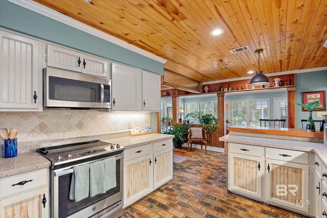 901 Captain O'Neal Drive, Daphne, AL 36526