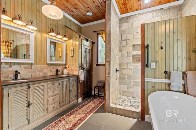 901 Captain O'Neal Drive, Daphne, AL 36526