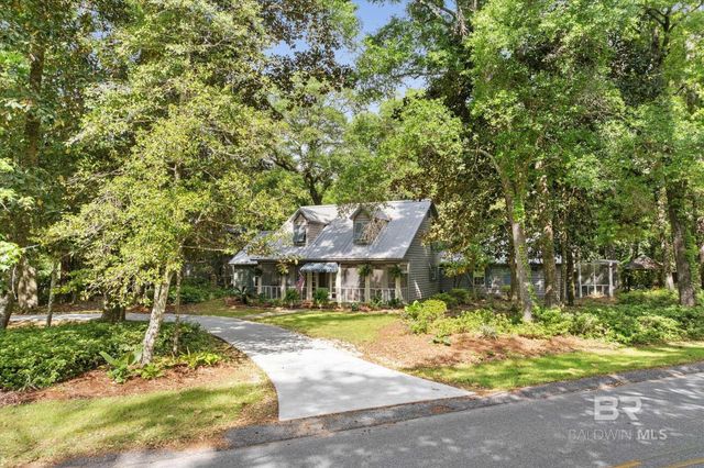 901 Captain O'Neal Drive, Daphne, AL 36526