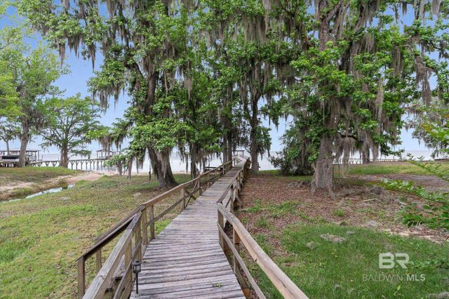 901 Captain O'Neal Drive, Daphne, AL 36526