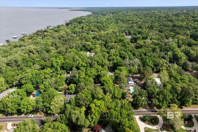 901 Captain O'Neal Drive, Daphne, AL 36526