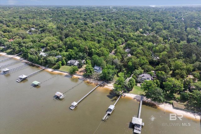901 Captain O'Neal Drive, Daphne, AL 36526