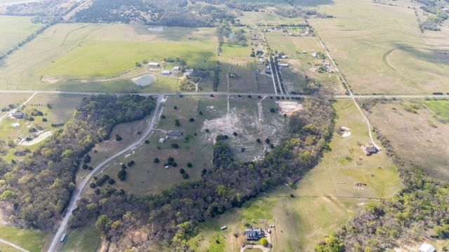 5817 E Fm-455, Anna, TX 75409