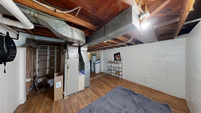2159 Farnam STREET, La Crosse, WI 54601