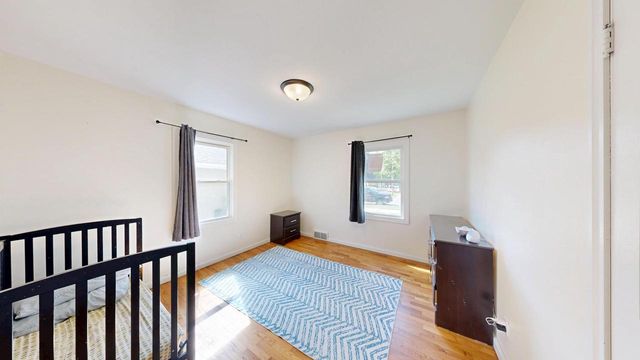 2159 Farnam STREET, La Crosse, WI 54601