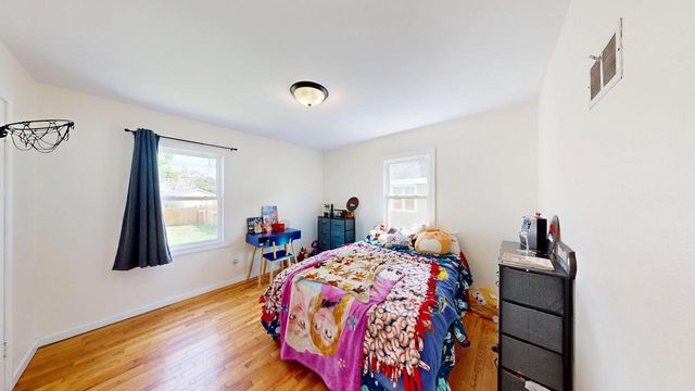 2159 Farnam STREET, La Crosse, WI 54601