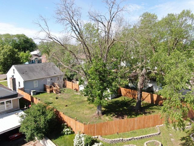 2159 Farnam STREET, La Crosse, WI 54601