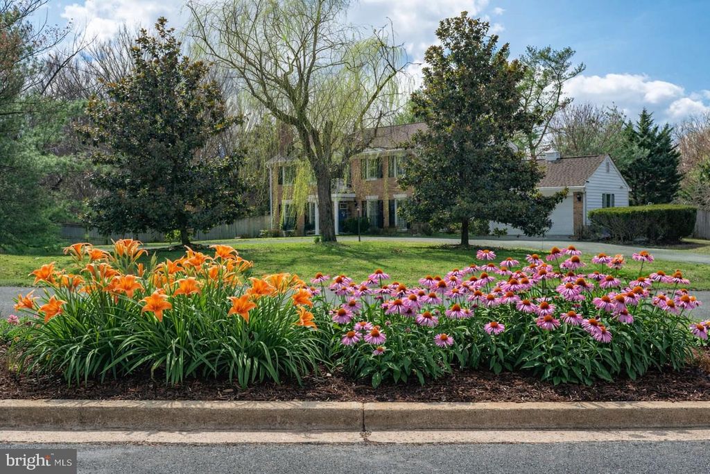 14900 WESTBURY RD, Rockville, MD 20853