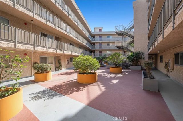 4505 California 402, Long Beach, CA 90807