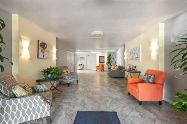 4505 California 402, Long Beach, CA 90807