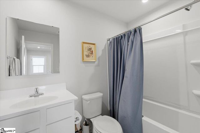 725 Bolsover Way, Woodruff, SC 29388