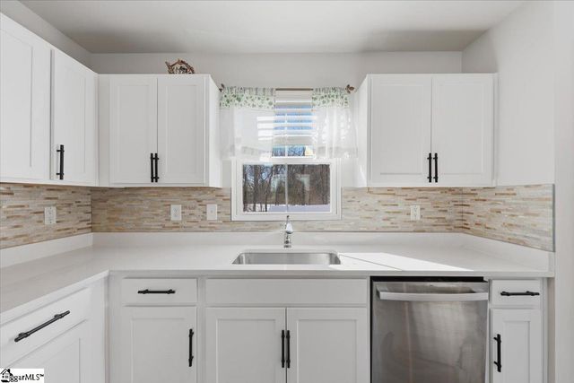 725 Bolsover Way, Woodruff, SC 29388