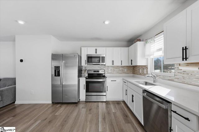 725 Bolsover Way, Woodruff, SC 29388