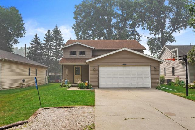 9921 271st AVENUE, Trevor, WI 53179