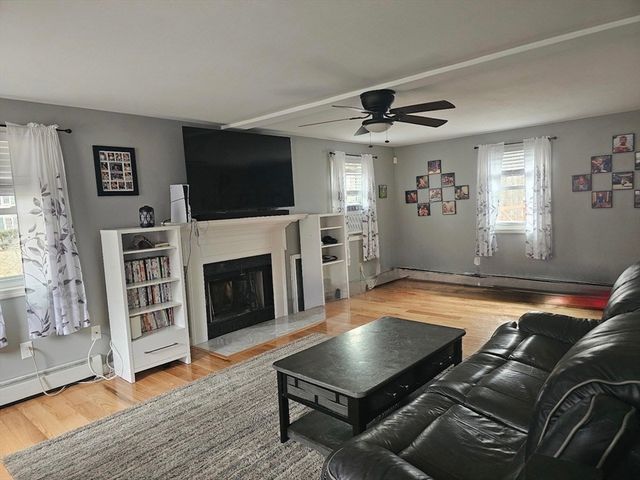 14 Garvin Road, Derry, NH 03038