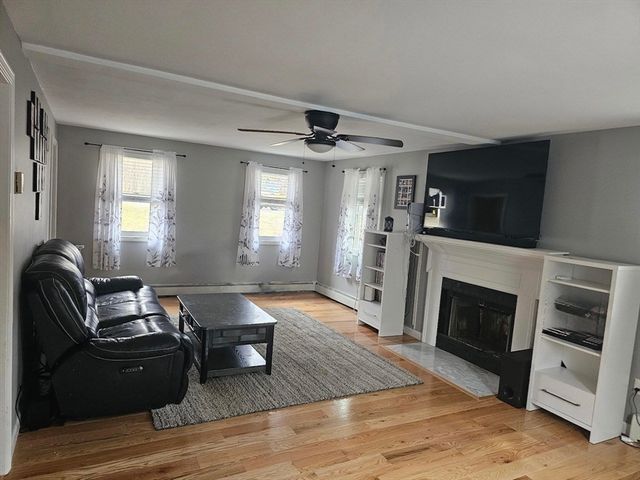 14 Garvin Road, Derry, NH 03038