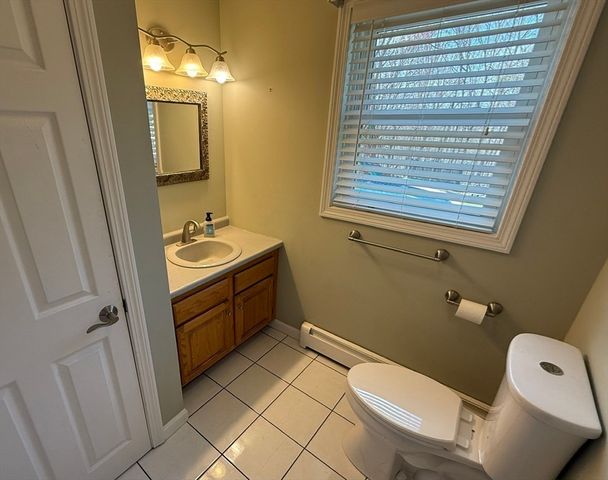14 Garvin Road, Derry, NH 03038