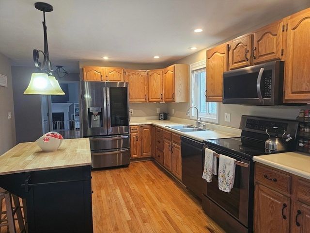 14 Garvin Road, Derry, NH 03038