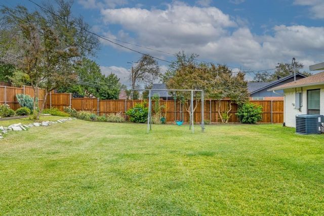 3623 Pebble Beach Drive, Farmers Branch, TX 75234