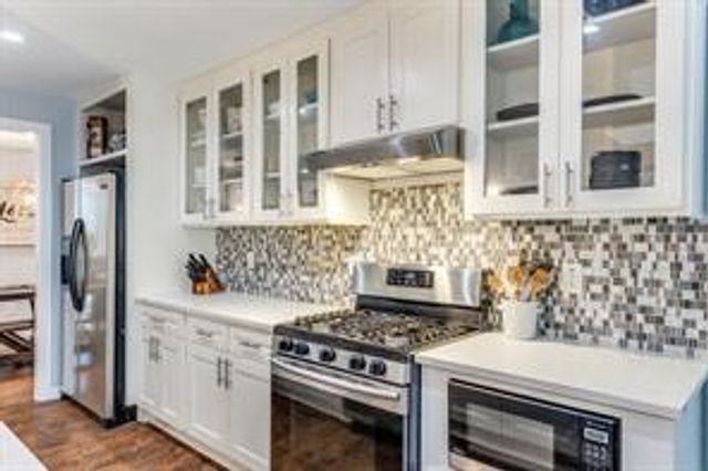3623 Pebble Beach Drive, Farmers Branch, TX 75234