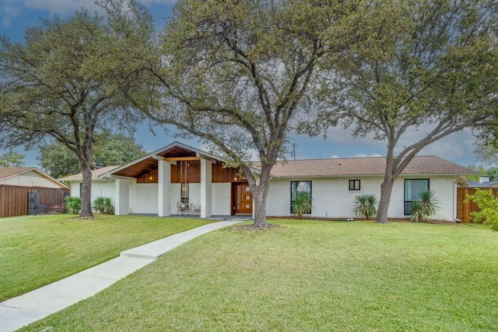 3623 Pebble Beach Drive, Farmers Branch, TX 75234