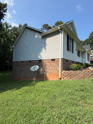 539 Wind Crest Dr., Inman, SC 29349
