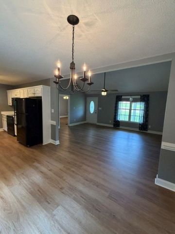 539 Wind Crest Dr., Inman, SC 29349