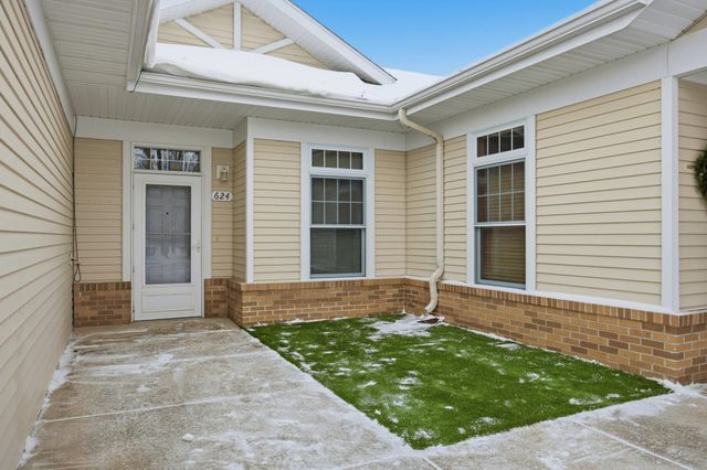 624 N Shore Drive, Detroit Lakes, MN 56501