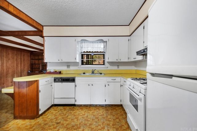 13819 Clinton Road, North Little Rock, AR 72118