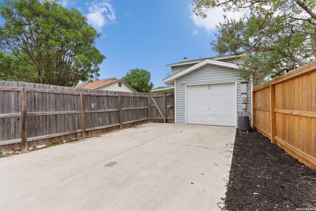 13638 PRINCES KNLS, San Antonio, TX 78231