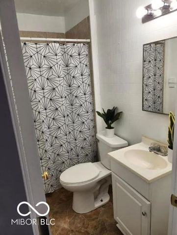 202 N Forest Avenue, Indianapolis, IN 46201
