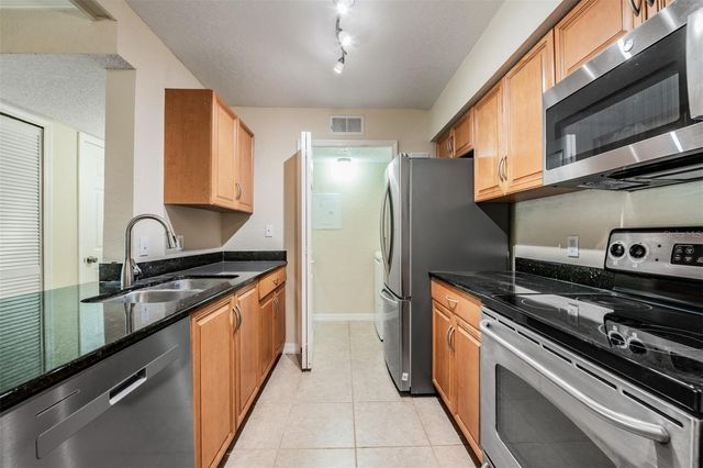 3274 HAVILAND COURT 101, Palm Harbor, FL 34684